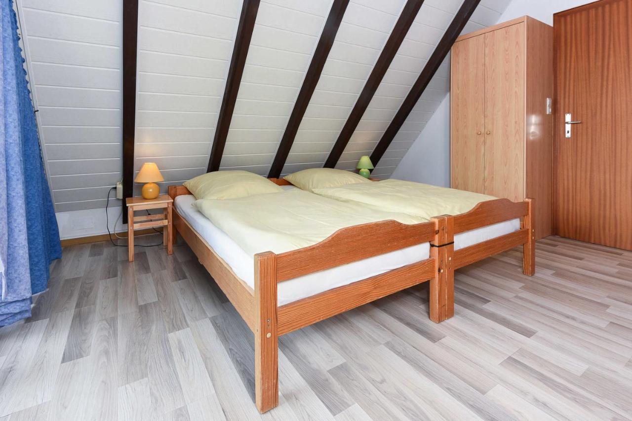 Ferienhaus Leuchtturm Bensersiel Ruang foto
